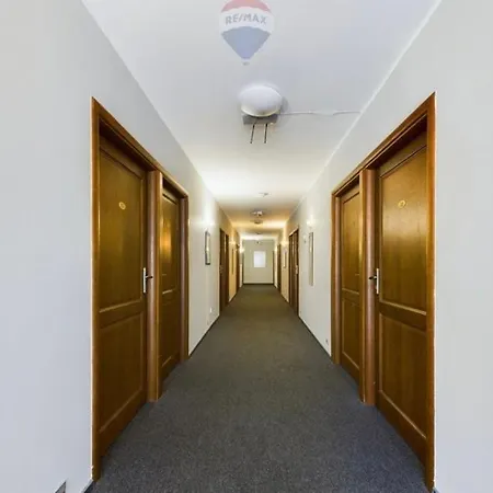 アパート Platinium House Ex Royal House